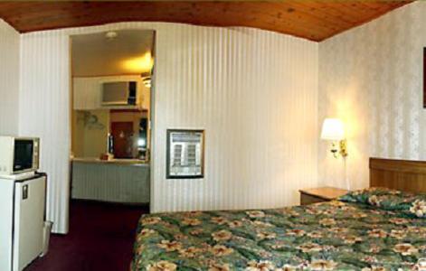 Economy Inn Юкайа Екстер'єр фото