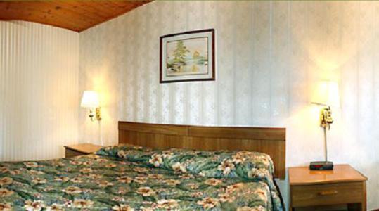 Economy Inn Юкайа Екстер'єр фото